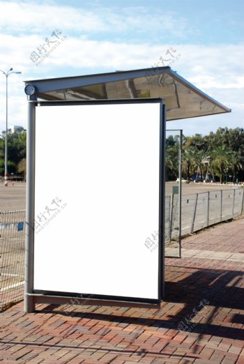 公交站牌空白广告牌图片