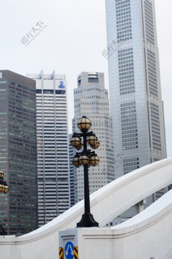 新加坡高楼和桥樑图片