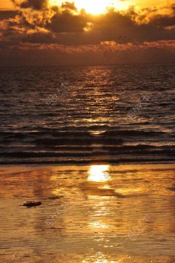 海边落日图片