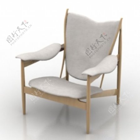 简单的木制椅子模型