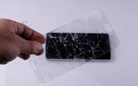 钢化玻璃膜碎裂效果图片