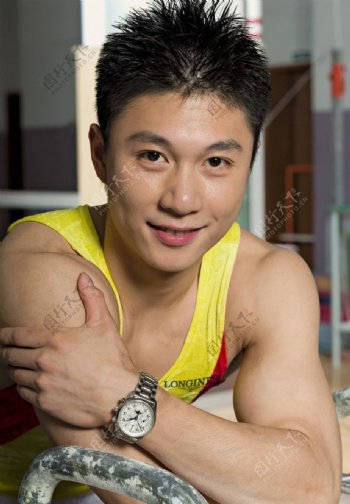 中国男子体操队李小鹏图片