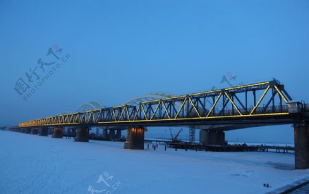 百年铁路桥图片