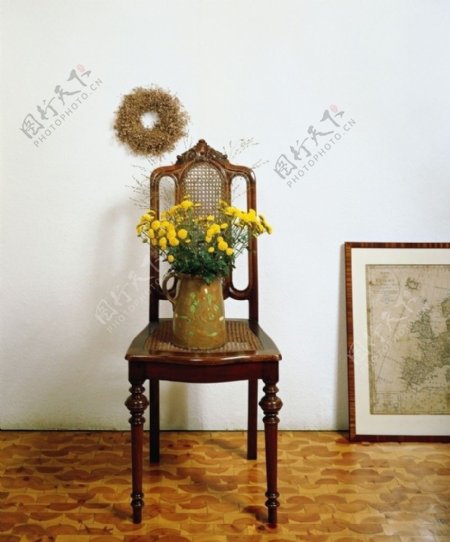 室内木椅装饰图片