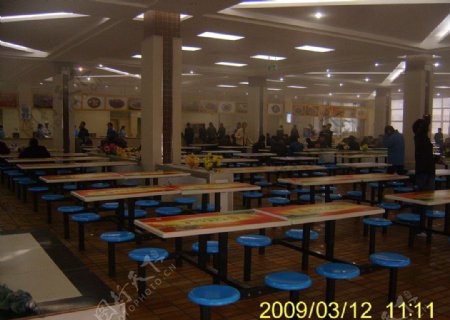 大学食堂一景图片