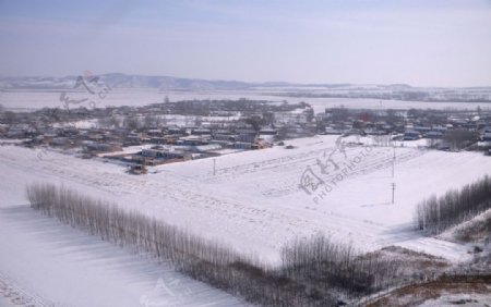 北方村庄的冬天图片