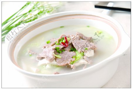 白菜豆腐煨羊肉图片