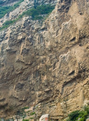 山西悬空寺陡峭的石壁图片
