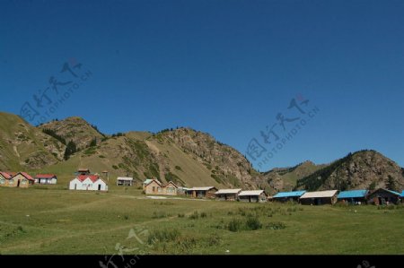 新疆南山图片