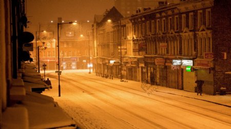 街道雪景图片