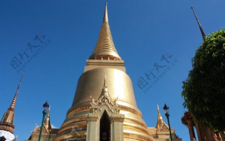 曼谷玉佛寺金塔图片