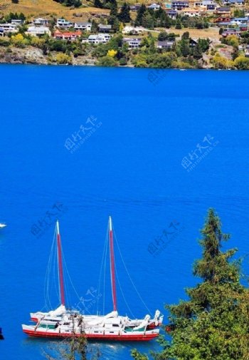 瓦卡蒂普湖图片