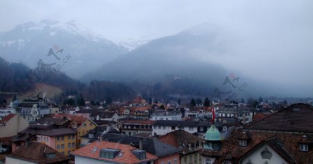 雪山下的德国小镇图片