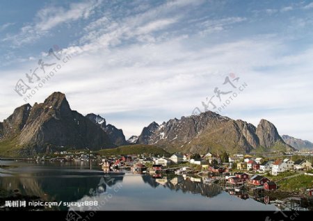 挪威罗弗敦群岛莫斯克内斯岛雷讷风景图片