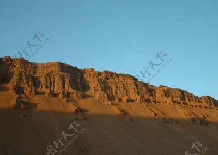 大漠荒山图片