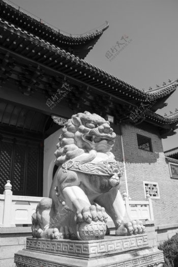 寺庙中式建筑狮子图片