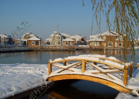雪后的别墅图片