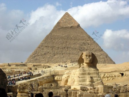 埃及孟菲斯金字塔墓地图片