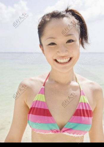 夏日泳装少女0045
