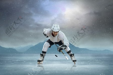 冰球运动员摄影图片
