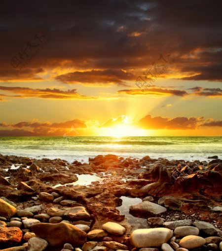 海边日出美景图片