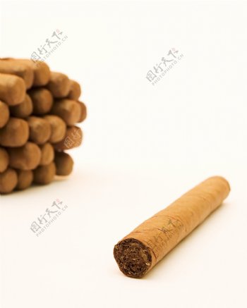 雪茄香烟图片