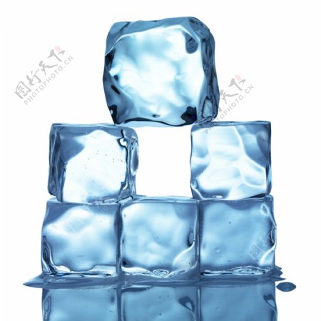 六块冰摞在一起图片