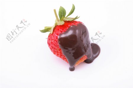 摄影图草莓巧克力图片