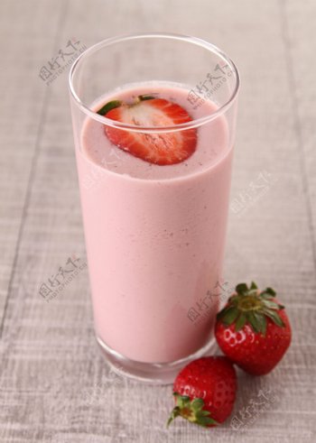 草莓果汁