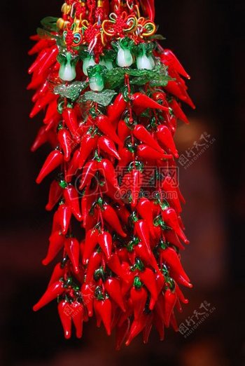红红火火的辣椒串