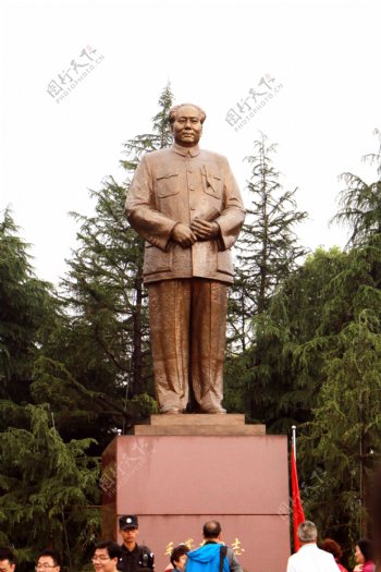 高清毛主席铜像