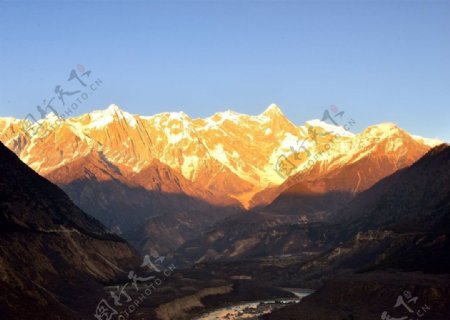 西藏南迦巴瓦峰