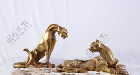中式纯铜动物摆件装饰图