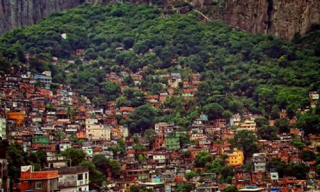 拉美最大贫民窟里约热内卢罗西尼