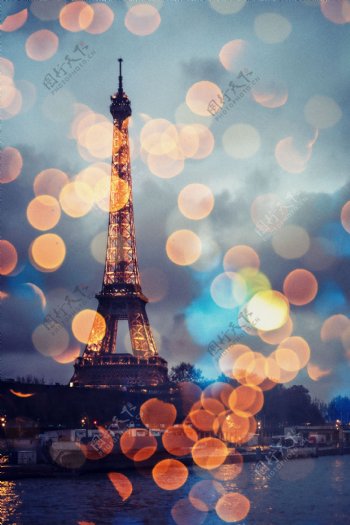 巴黎铁塔梦幻