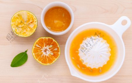 小清新水果橙汁饮料