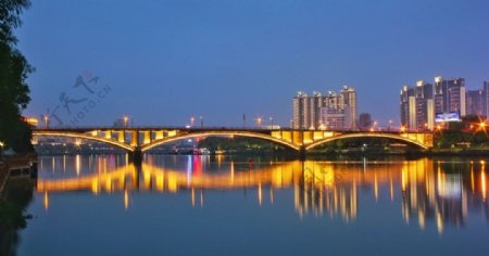 赣州南河大桥图片