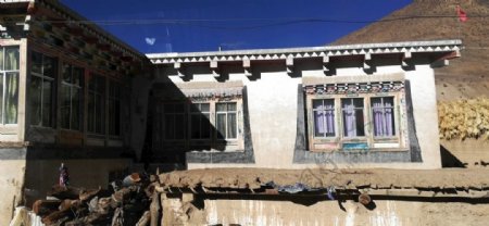 藏区山村房屋建筑图片