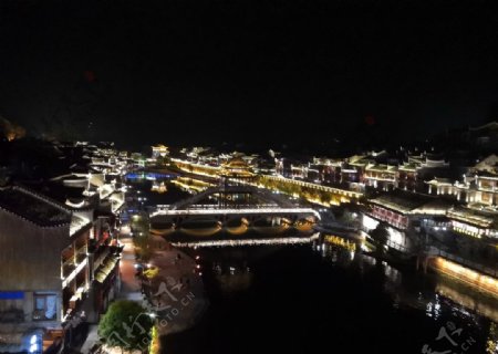凤凰古城夜景图片