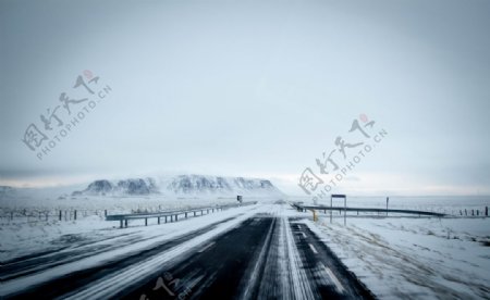 雪山公路图片