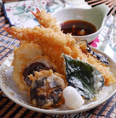 日韩料理虾天妇罗图片