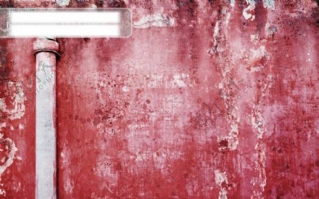 斑驳红漆墙水管