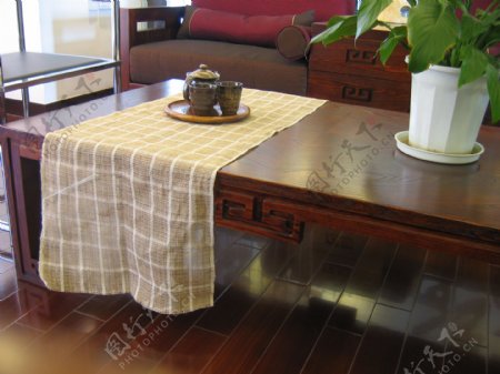 室内设计椅子桌子咖啡桌台布现代感图片