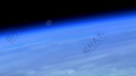从太空中拍地球高清视频