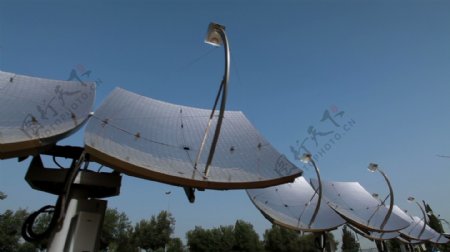 在沙漠的9股票视频的太阳能电池板阵列