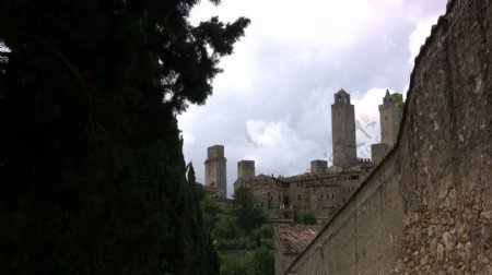 意大利圣吉米尼亚诺的城墙和塔楼的股票视频视频免费下载