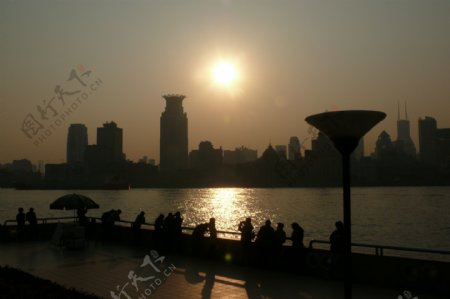 上海外滩日落图片