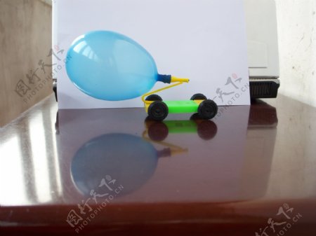 科普教育科技小制作科学益智儿童玩具反冲实验图片