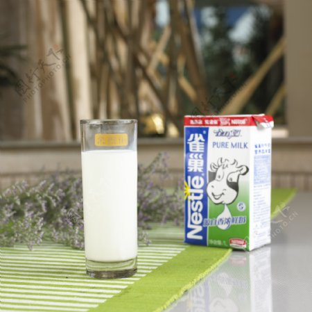 雀巢牛奶图片