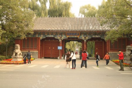 北京大学大门图片